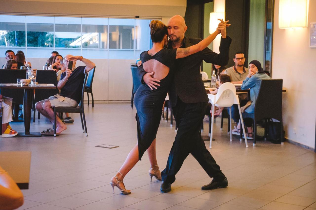 Hotel Giulia Lido di Camaiore Eksteriør bilde